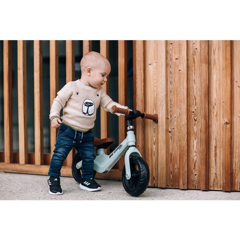 Bicicleta fara pedale, FreeON, Be Cool Mini, Cu ghidon si sa reglabile, Roti din EVA, Pana in 30 Kg, Roti 8 inch, 12 luni+, Verde Bicicleta fara pedale, FreeON, Be Cool Mini, Cu ghidon si sa reglabile, Roti din EVA, Pana in 30 Kg, Roti 8 inch, 12 luni+, Verde