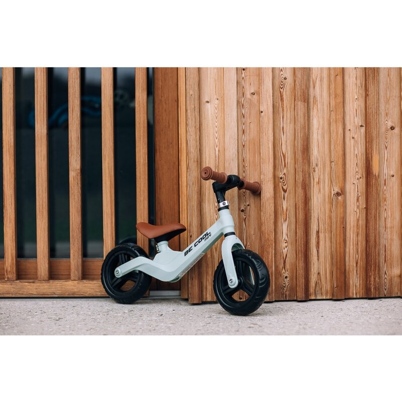 Bicicleta fara pedale, FreeON, Be Cool Mini, Cu ghidon si sa reglabile, Roti din EVA, Pana in 30 Kg, Roti 8 inch, 12 luni+, Verde Bicicleta fara pedale, FreeON, Be Cool Mini, Cu ghidon si sa reglabile, Roti din EVA, Pana in 30 Kg, Roti 8 inch, 12 luni+, Verde