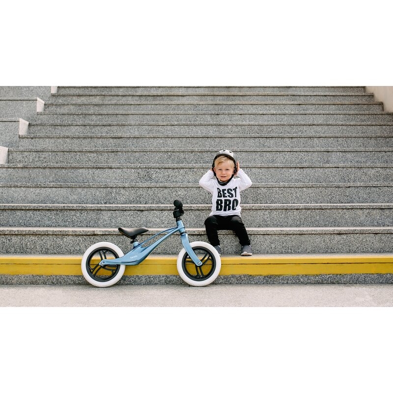 Bicicleta fara pedale, Lionelo, Bart, Usoara, Cu cadru din magneziu, Cu ghidon si sa reglabile, Greutate 3 Kg, 12 inch, Conform cu standardul european de securitate EN71, Purple Amethyst Bicicleta fara pedale, Lionelo, Bart, Usoara, Cu cadru din magneziu, Cu ghidon si sa reglabile, Greutate 3 Kg, 12 inch, Conform cu standardul european de securitate EN71, Purple Amethyst