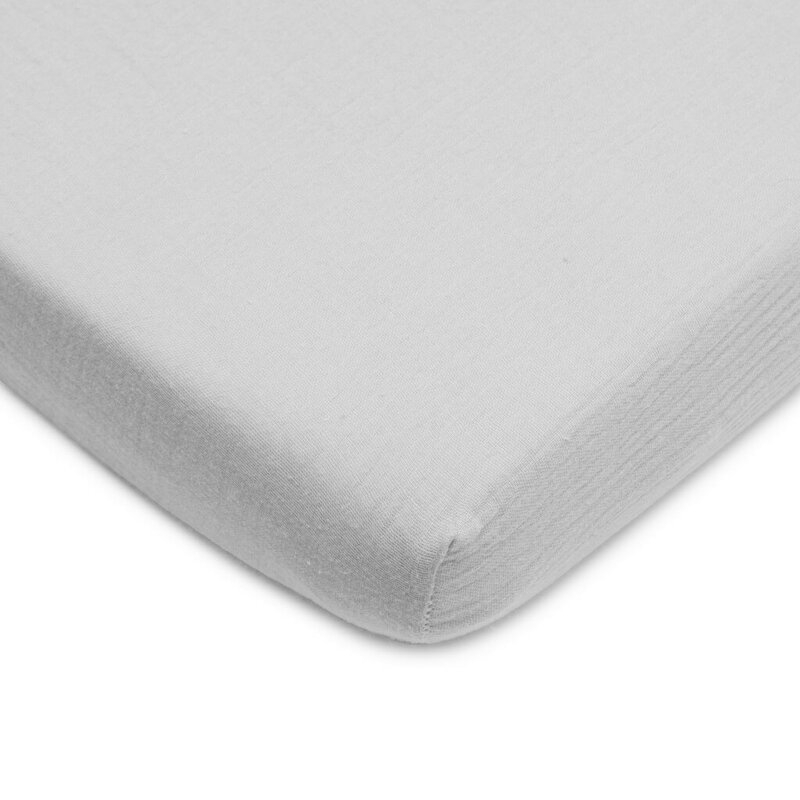 Cearceaf cu elastic, New Baby, Din muselina, Pentru patut 120x60 cm, Din bumbac, 90x150 cm, Certificat Oeko Tex Standard 100, Grey Cearceaf cu elastic, New Baby, Din muselina, Pentru patut 120x60 cm, Din bumbac, 90x150 cm, Certificat Oeko Tex Standard 100, Grey