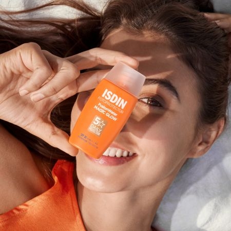 Fotoprotector Fusion Water Magic Glow SPF 50, 50 ml, Isdin