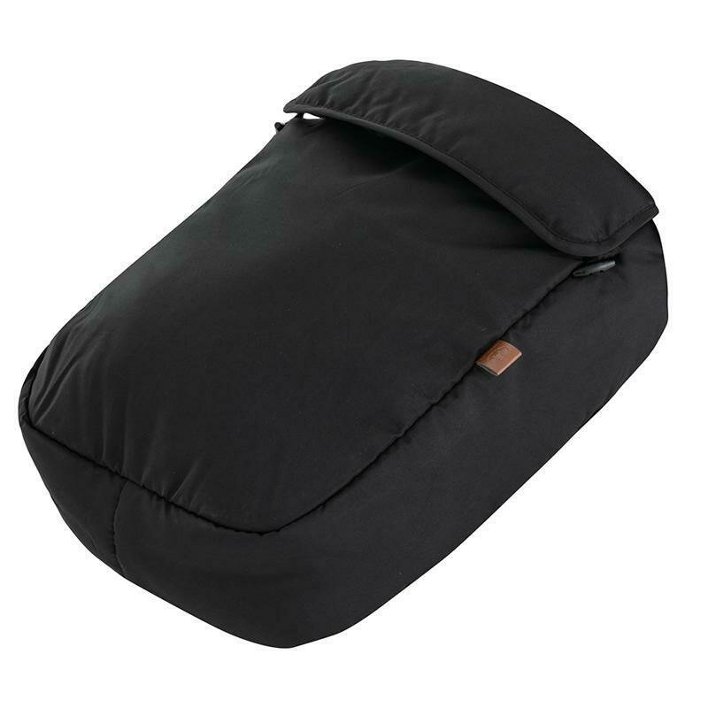 Husa pentru picioare, Petite&Mars, Compatibil cu modelele de carucior Street, Street+, Royal si Move, Calduros si confortabil, Din lana, 59x37x12 cm, Black Husa pentru picioare, Petite&Mars, Compatibil cu modelele de carucior Street, Street+, Royal si Move, Calduros si confortabil, Din lana, 59x37x12 cm, Black