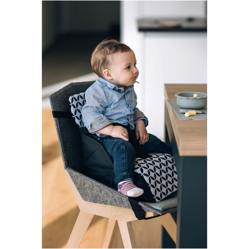 Inaltator scaun masa portabil 2 in 1, Fold and Go, FreeON, Black and White Inaltator scaun masa portabil 2 in 1, Fold and Go, FreeON, Black and White