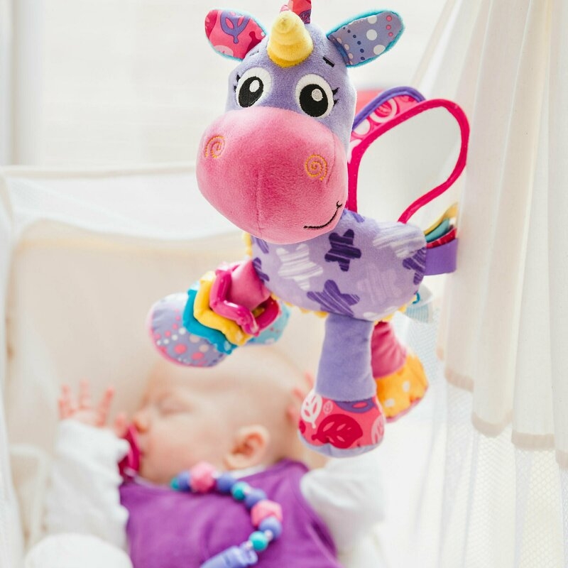 Jucarie pentru carucior, scoica auto si patut, Playgro, Cu jucarie de dentitie, Cu sunete, Activity Friend Stella Unicorn, 39 cm Jucarie pentru carucior, scoica auto si patut, Playgro, Cu jucarie de dentitie, Cu sunete, Activity Friend Stella Unicorn, 39 cm