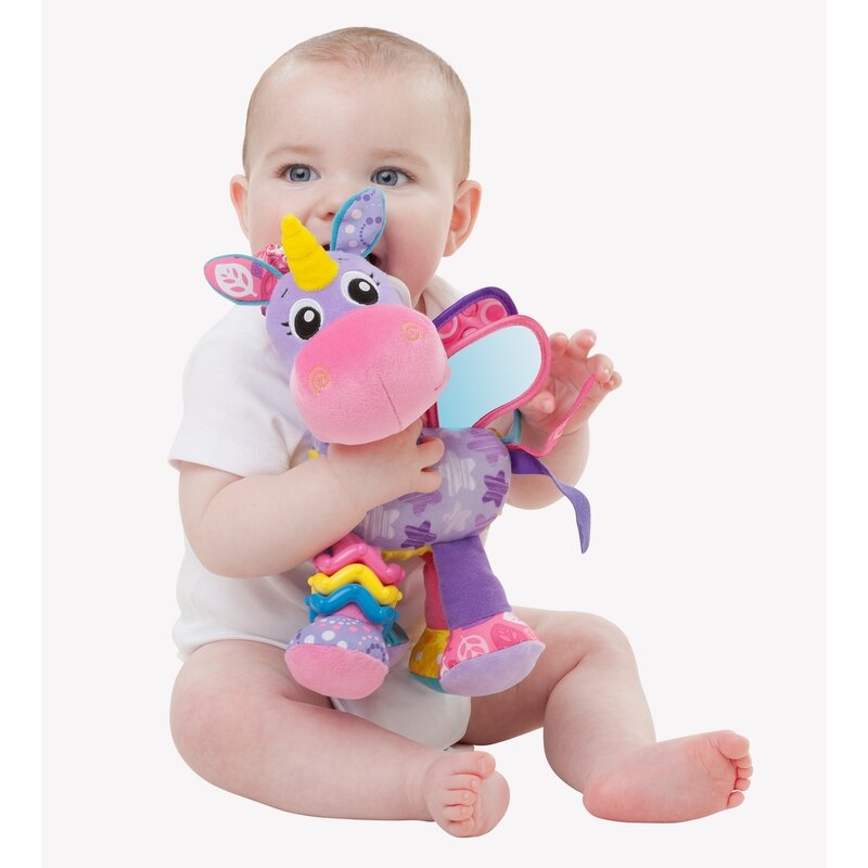 Jucarie pentru carucior, scoica auto si patut, Playgro, Cu jucarie de dentitie, Cu sunete, Activity Friend Stella Unicorn, 39 cm Jucarie pentru carucior, scoica auto si patut, Playgro, Cu jucarie de dentitie, Cu sunete, Activity Friend Stella Unicorn, 39 cm
