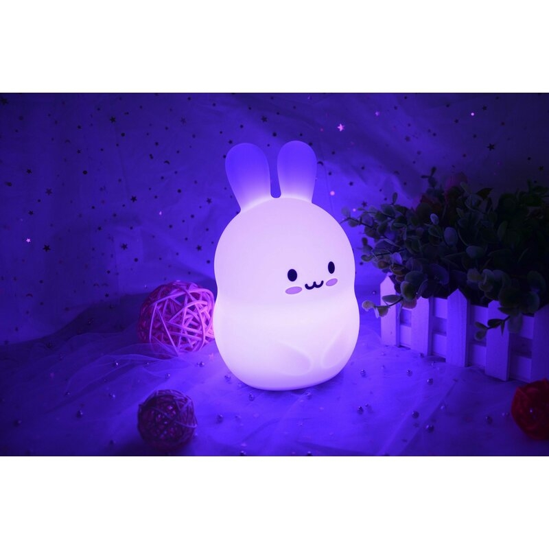 Lampa de veghe, FreeON, Silicon moale, Cu telecomanda si cablu USB, Cu 9 culori diferite si cronometru, Rabbit