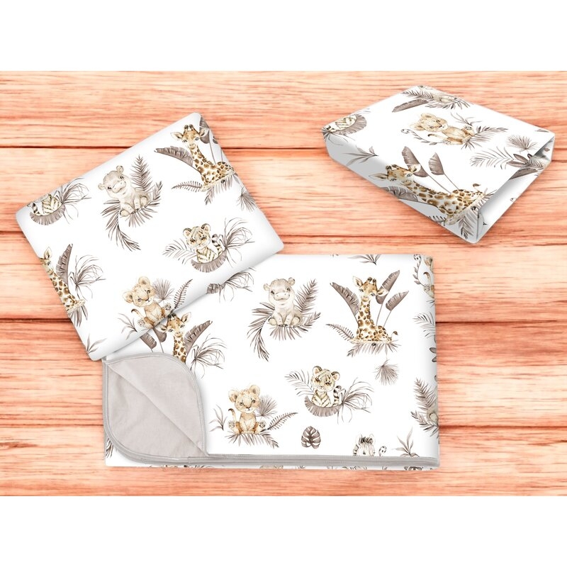 Lenjerie patut cu 3 piese, MimiNu, Cu cearceaf 120x60 cm, Din bumbac certificat Oeko Tex Standard 100, Cu paturica si pernuta, Savanna Lenjerie patut cu 3 piese, MimiNu, Cu cearceaf 120x60 cm, Din bumbac certificat Oeko Tex Standard 100, Cu paturica si pernuta, Savanna