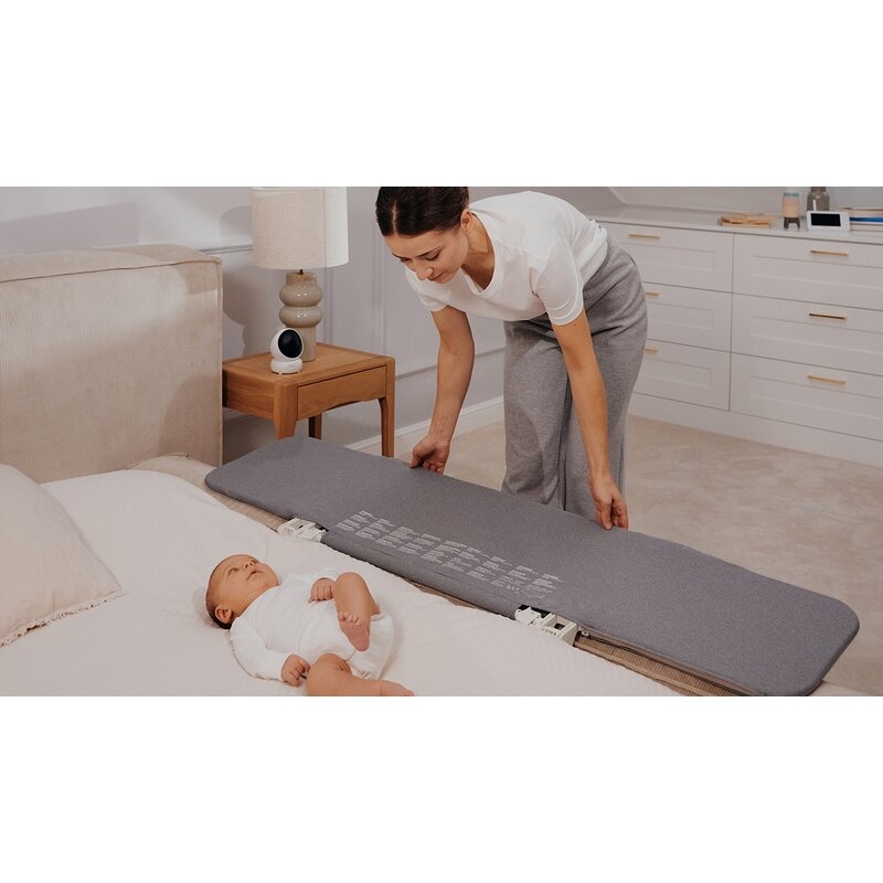 Bariera de protectie pentru pat, Lionelo, Lora XL, Pliabila, Sistem de blocare StandSafe, Geanta de transport inclusa, 150x46 cm, Conform cu BS 7972:2001+A1:2009, Bej Bariera de protectie pentru pat, Lionelo, Lora XL, Pliabila, Sistem de blocare StandSafe, Geanta de transport inclusa, 150x46 cm, Conform cu BS 7972:2001+A1:2009, Bej