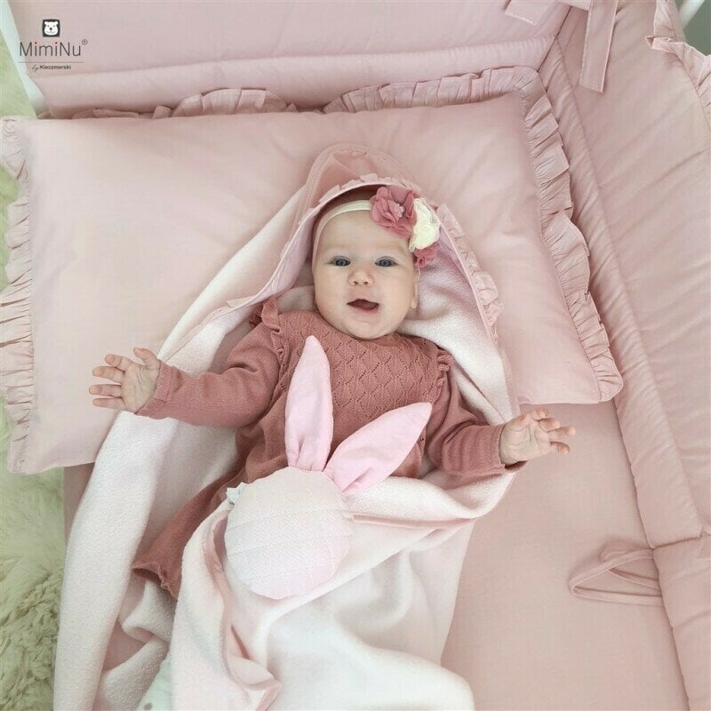 MimiNu - Set lenjerie patut 5 piese, Cu volanase, Cu pilota si perna, Din bumbac, Pentru patut 120x60 cm, Colectia Royal, Powder Pink MimiNu - Set lenjerie patut 5 piese, Cu volanase, Cu pilota si perna, Din bumbac, Pentru patut 120x60 cm, Colectia Royal, Powder Pink