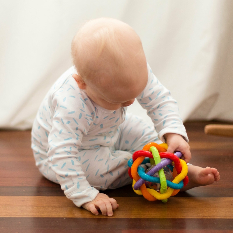 Minge cu activitati, Playgro, Pentru bebelusi, Cu zornaitoare, Dimensiune mare, Bendy Ball Minge cu activitati, Playgro, Pentru bebelusi, Cu zornaitoare, Dimensiune mare, Bendy Ball
