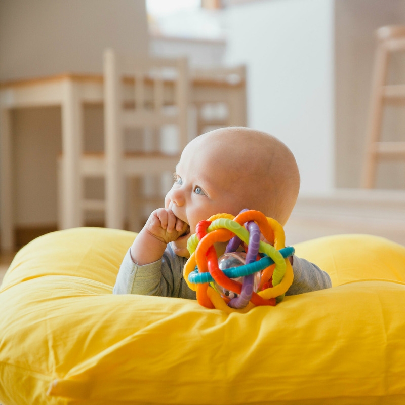 Minge cu activitati, Playgro, Pentru bebelusi, Cu zornaitoare, Dimensiune mare, Bendy Ball Minge cu activitati, Playgro, Pentru bebelusi, Cu zornaitoare, Dimensiune mare, Bendy Ball