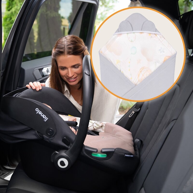 Paturica de infasat, Lionelo, Pentru scoica auto, carucior si landou, Cu multiple utilizari, Cu inchidere arici velcro, Dimensiune 90x90 cm, Din bumbac, TOG 2.5, 12-18 luni, Albastru Paturica de infasat, Lionelo, Pentru scoica auto, carucior si landou, Cu multiple utilizari, Cu inchidere arici velcro, Dimensiune 90x90 cm, Din bumbac, TOG 2.5, 12-18 luni, Albastru
