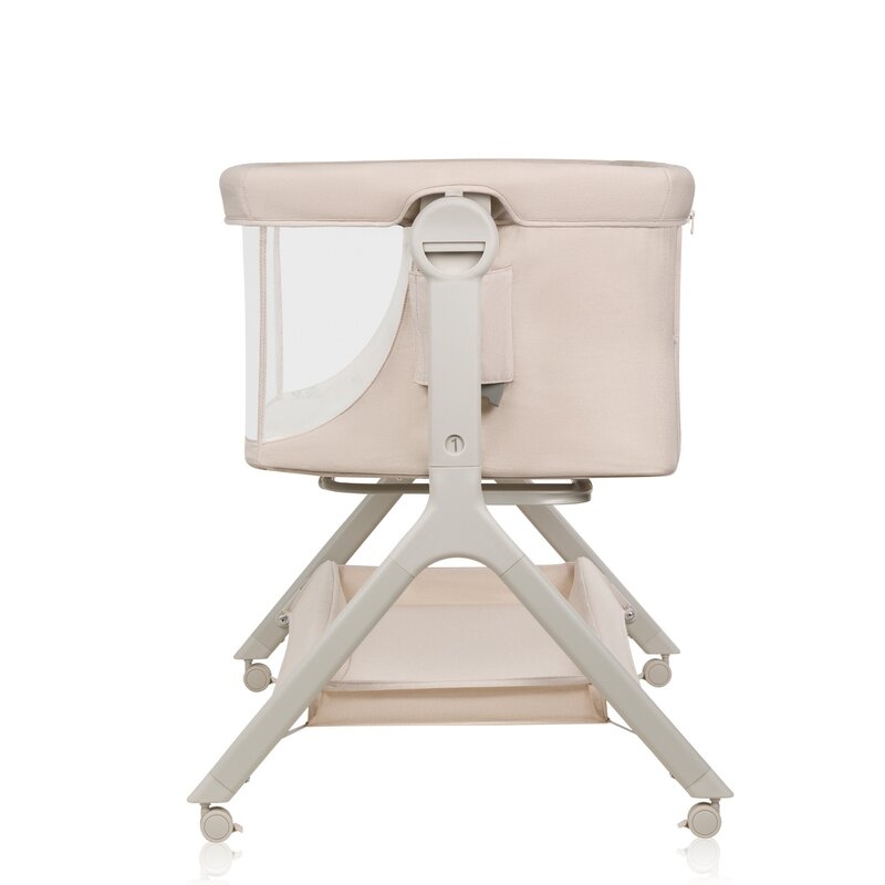 Patut co-sleeper, Lionelo, Leonie Plus, Pliabil, Cu sistem de leganare, Cu setare unghiulara, Reglabil in 6 pozitii pe inaltime, Conform cu standardele europeane de securitate EN1130 si EN16890, Bej Patut co-sleeper, Lionelo, Leonie Plus, Pliabil, Cu sistem de leganare, Cu setare unghiulara, Reglabil in 6 pozitii pe inaltime, Conform cu standardele europeane de securitate EN1130 si EN16890, Bej