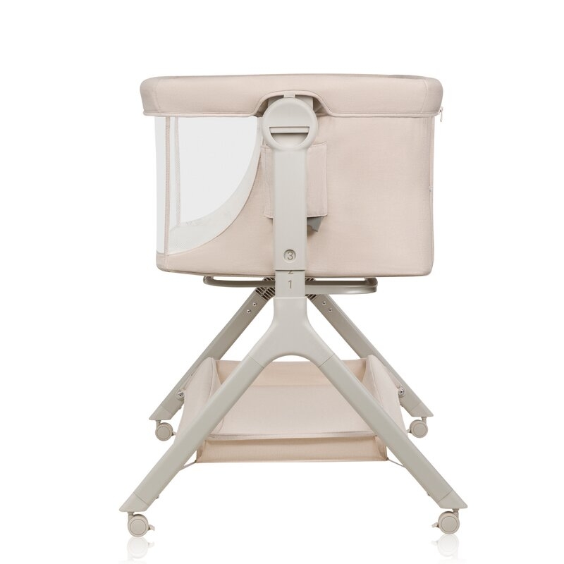 Patut co-sleeper, Lionelo, Leonie Plus, Pliabil, Cu sistem de leganare, Cu setare unghiulara, Reglabil in 6 pozitii pe inaltime, Conform cu standardele europeane de securitate EN1130 si EN16890, Bej Patut co-sleeper, Lionelo, Leonie Plus, Pliabil, Cu sistem de leganare, Cu setare unghiulara, Reglabil in 6 pozitii pe inaltime, Conform cu standardele europeane de securitate EN1130 si EN16890, Bej