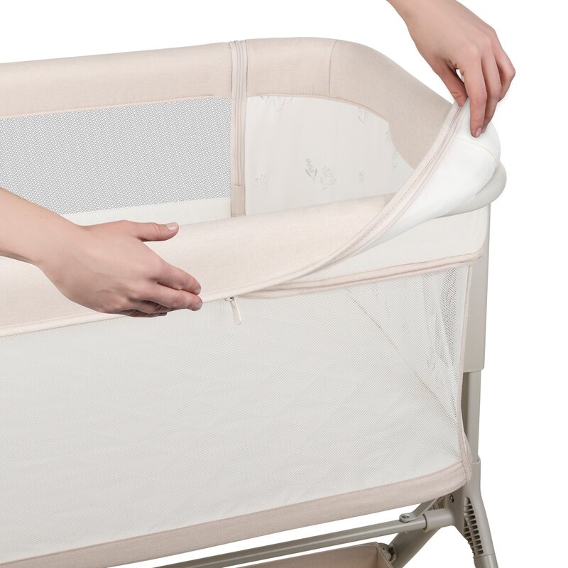 Patut co-sleeper, Lionelo, Leonie Plus, Pliabil, Cu sistem de leganare, Cu setare unghiulara, Reglabil in 6 pozitii pe inaltime, Conform cu standardele europeane de securitate EN1130 si EN16890, Bej Patut co-sleeper, Lionelo, Leonie Plus, Pliabil, Cu sistem de leganare, Cu setare unghiulara, Reglabil in 6 pozitii pe inaltime, Conform cu standardele europeane de securitate EN1130 si EN16890, Bej