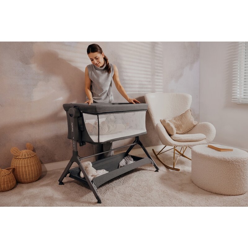 Patut co-sleeper, Lionelo, Leonie Plus, Pliabil, Cu sistem de leganare, Cu setare unghiulara, Reglabil in 6 pozitii pe inaltime, Conform cu standardele europeane de securitate EN1130 si EN16890, Bej Patut co-sleeper, Lionelo, Leonie Plus, Pliabil, Cu sistem de leganare, Cu setare unghiulara, Reglabil in 6 pozitii pe inaltime, Conform cu standardele europeane de securitate EN1130 si EN16890, Bej