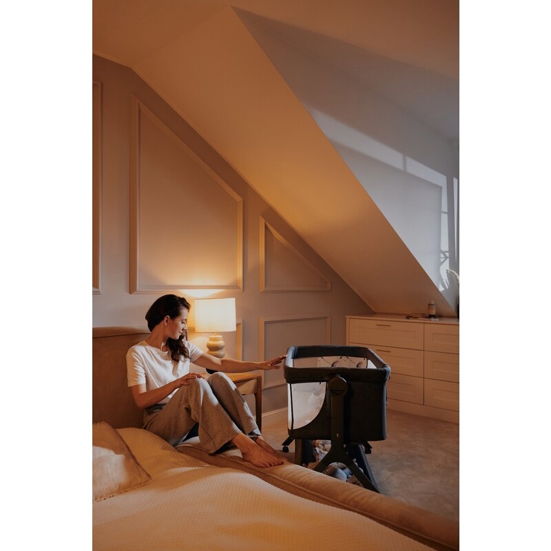Patut co-sleeper, Lionelo, Leonie Plus, Pliabil, Cu sistem de leganare, Cu setare unghiulara, Reglabil in 6 pozitii pe inaltime, Conform cu standardele europeane de securitate EN1130 si EN16890, Bej Patut co-sleeper, Lionelo, Leonie Plus, Pliabil, Cu sistem de leganare, Cu setare unghiulara, Reglabil in 6 pozitii pe inaltime, Conform cu standardele europeane de securitate EN1130 si EN16890, Bej