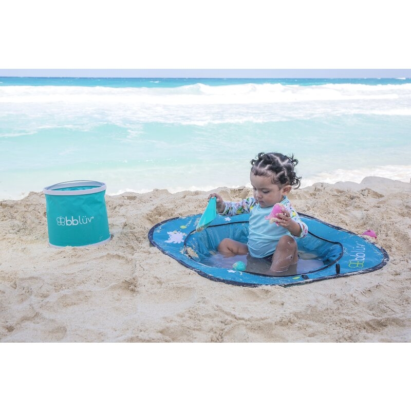 Piscina copii, Bbluv, Arena, Usoara si pliabila, Include o galeata si geanta de transport, Sistem pop-up, 75x20 cm, Blue Piscina copii, Bbluv, Arena, Usoara si pliabila, Include o galeata si geanta de transport, Sistem pop-up, 75x20 cm, Blue