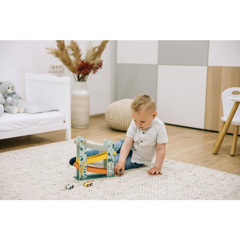 Pista de masini, Din lemn, Cu 3 masinute incluse, 26.9 x 23.6 x 7 cm, Free2Play, Safari Pista de masini, Din lemn, Cu 3 masinute incluse, 26.9 x 23.6 x 7 cm, Free2Play, Safari