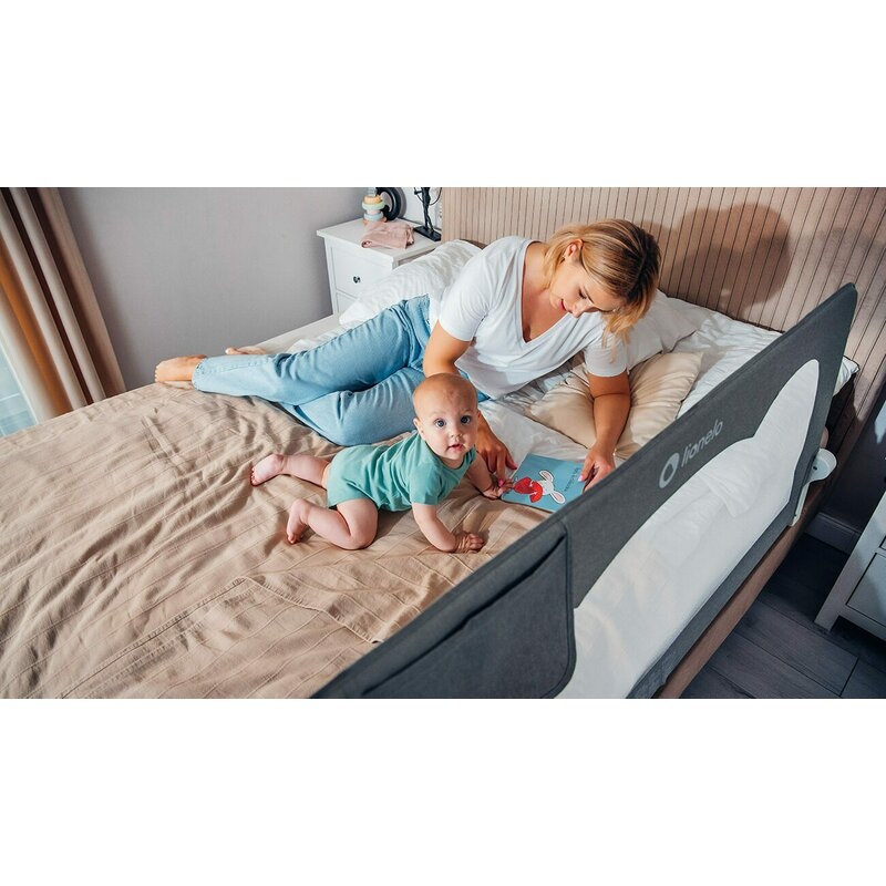 Protectie laterala pat, Lionelo, Hanna, Cu buzunar accesorii, 150x66 cm, Conform cu standardul european de securitate BS7072, Bej Protectie laterala pat, Lionelo, Hanna, Cu buzunar accesorii, 150x66 cm, Conform cu standardul european de securitate BS7072, Bej