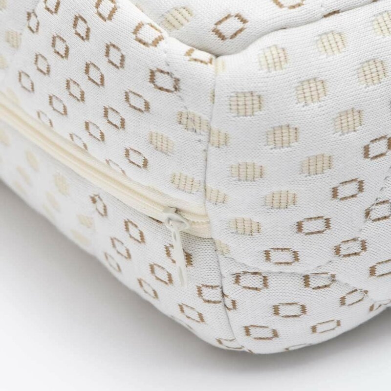 Saltea patut, New Baby, Classy, Din spuma Visco, Cu husa detasabila, Din Casmir, 120x60x11 cm, Beige Saltea patut, New Baby, Classy, Din spuma Visco, Cu husa detasabila, Din Casmir, 120x60x11 cm, Beige