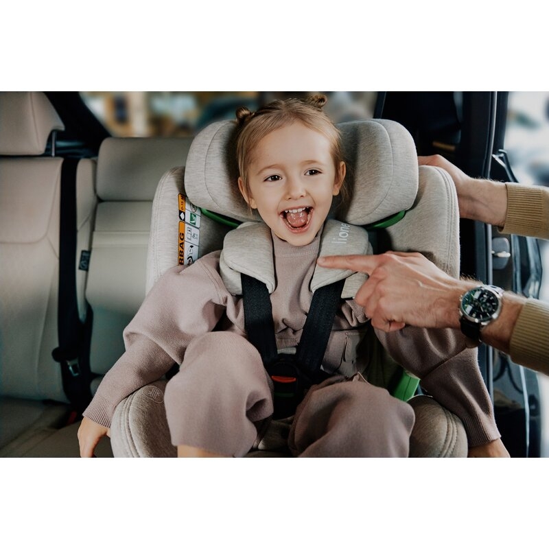 Scaun auto, Lionelo, Harmony i-Size, Rotire 360 grade, Protectie laterala, Cu spatar reglabil in 5 pozitii, Cu tetiera reglabila in 12 pozitii, 0-36 Kg, 40-150 cm, Cu Isofix, Husa din bambus, Conform cu ECE R129, Negru Scaun auto, Lionelo, Harmony i-Size, Rotire 360 grade, Protectie laterala, Cu spatar reglabil in 5 pozitii, Cu tetiera reglabila in 12 pozitii, 0-36 Kg, 40-150 cm, Cu Isofix, Husa din bambus, Conform cu ECE R129, Negru