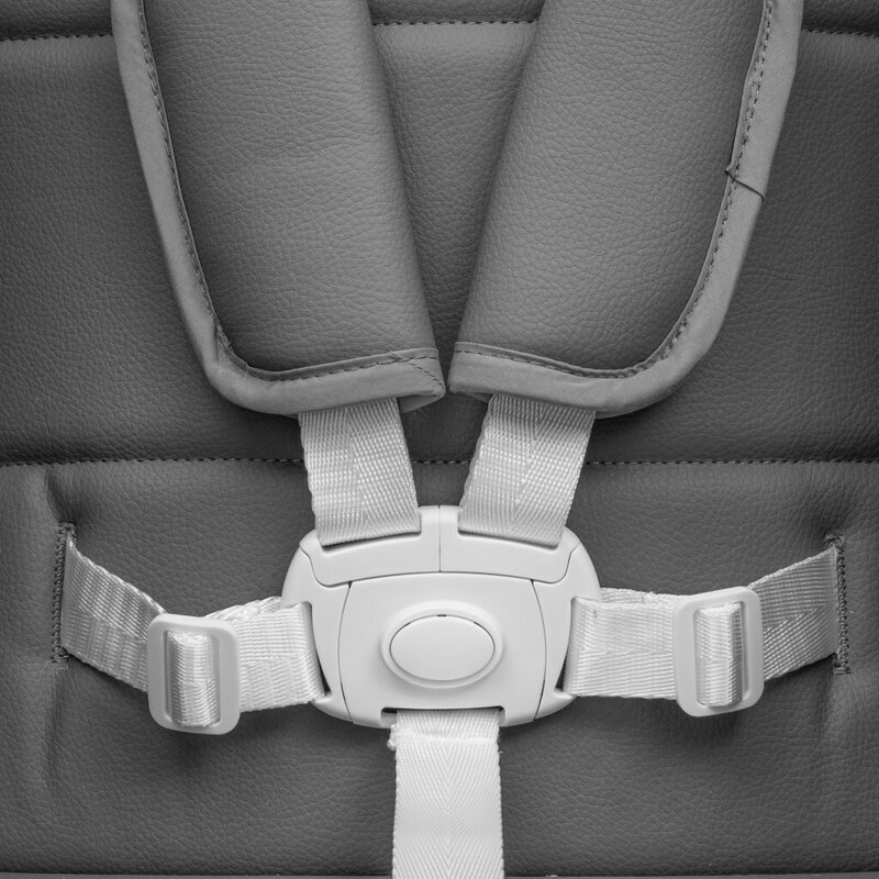 Scaun de masa 2 in 1, New Baby, Smart, Poate fi utilizat si ca leagan pentru copii, Cu telecomanda, Spatar reglabil in 4 pozitii, Cu 5 viteze de leganare, Cu melodii si jucarii, 0-36 luni, Grey Scaun de masa 2 in 1, New Baby, Smart, Poate fi utilizat si ca leagan pentru copii, Cu telecomanda, Spatar reglabil in 4 pozitii, Cu 5 viteze de leganare, Cu melodii si jucarii, 0-36 luni, Grey