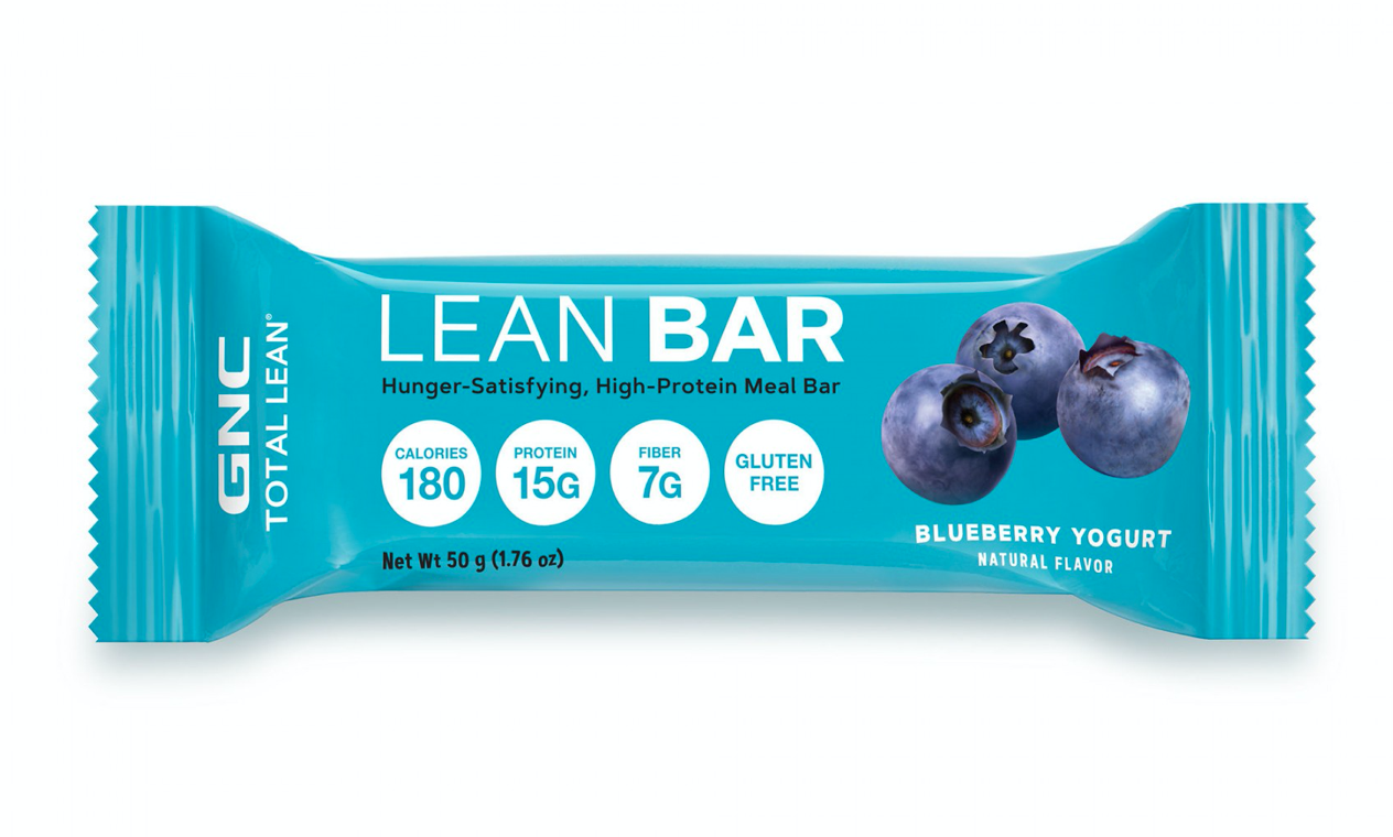 GNC - Total Lean Baton Proteic cu Fibre cu aroma de iaurt si afine 50 g GNC - Total Lean Baton Proteic cu Fibre cu aroma de iaurt si afine 50 g