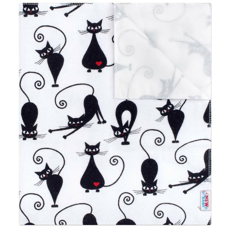 Scutec impermeabil din flanel, Cu multiple intrebuintari, Dimensiune 57x47 cm, New Baby, White with Black Cat Scutec impermeabil din flanel, Cu multiple intrebuintari, Dimensiune 57x47 cm, New Baby, White with Black Cat