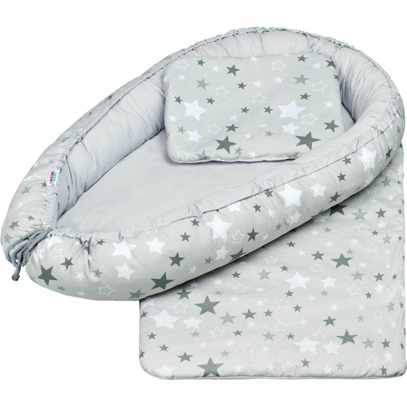 Set 3 piese, Baby Nest, Cu paturica si pernuta, New Baby, White/Grey stars Set 3 piese, Baby Nest, Cu paturica si pernuta, New Baby, White/Grey stars