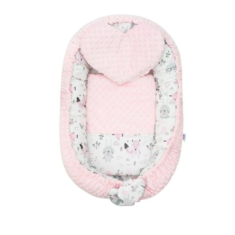 Set 3 piese Luxury, Baby Nest cu doua fete, Cu paturica si pernuta in forma de inima, New Baby, Minky Bears Pink Set 3 piese Luxury, Baby Nest cu doua fete, Cu paturica si pernuta in forma de inima, New Baby, Minky Bears Pink