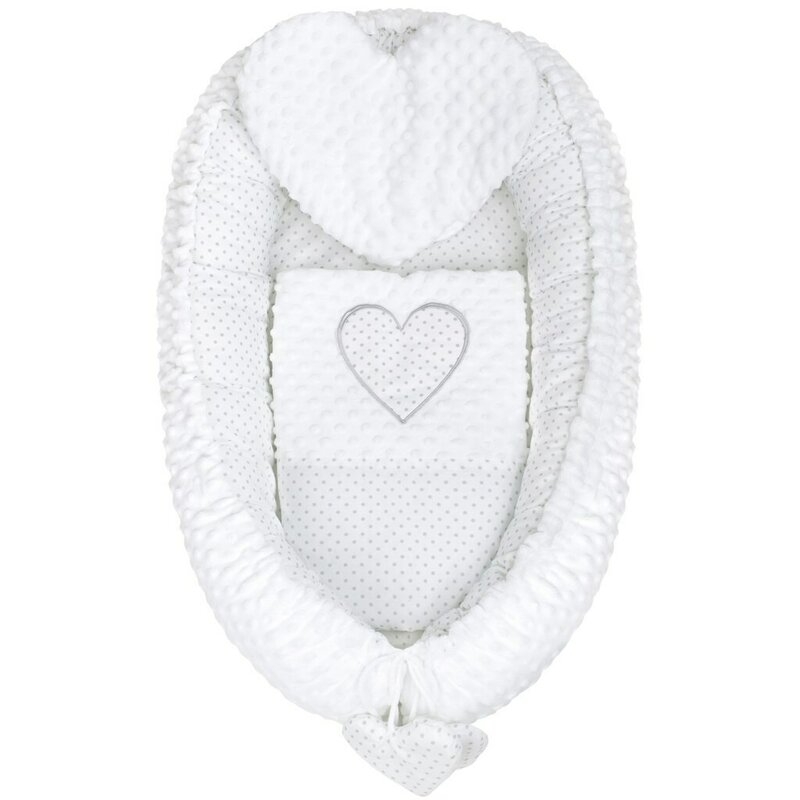 Set 3 piese Luxury, Baby Nest cu doua fete, Cu paturica si pernuta in forma de inima, New Baby, Minky Heart White Set 3 piese Luxury, Baby Nest cu doua fete, Cu paturica si pernuta in forma de inima, New Baby, Minky Heart White