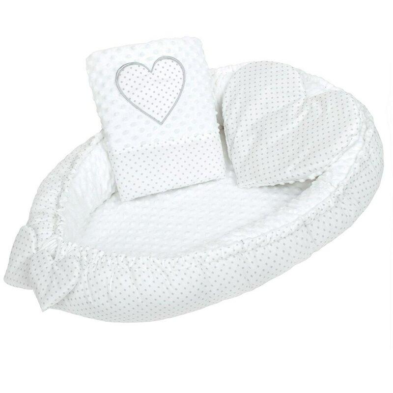 Set 3 piese Luxury, Baby Nest cu doua fete, Cu paturica si pernuta in forma de inima, New Baby, Minky Heart White Set 3 piese Luxury, Baby Nest cu doua fete, Cu paturica si pernuta in forma de inima, New Baby, Minky Heart White