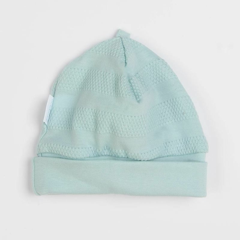 Set 7 piese: body cu maneca lunga, bluza, pantalonasi cu botosei, salopeta fara maneci, caciulita, manusi, botosei, Marime 56, Din bumbac 100%, New Baby, I am Blue Set 7 piese: body cu maneca lunga, bluza, pantalonasi cu botosei, salopeta fara maneci, caciulita, manusi, botosei, Marime 56, Din bumbac 100%, New Baby, I am Blue