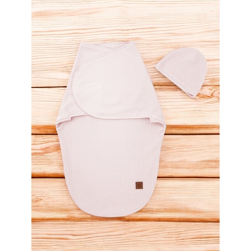 Sistem de infasare si caciulita, MimiNu, Pentru bebe, 0 - 3 luni, Din bumbac certificat Oeko Tex Standard 100, Soft Powdery Pink Sistem de infasare si caciulita, MimiNu, Pentru bebe, 0 - 3 luni, Din bumbac certificat Oeko Tex Standard 100, Soft Powdery Pink