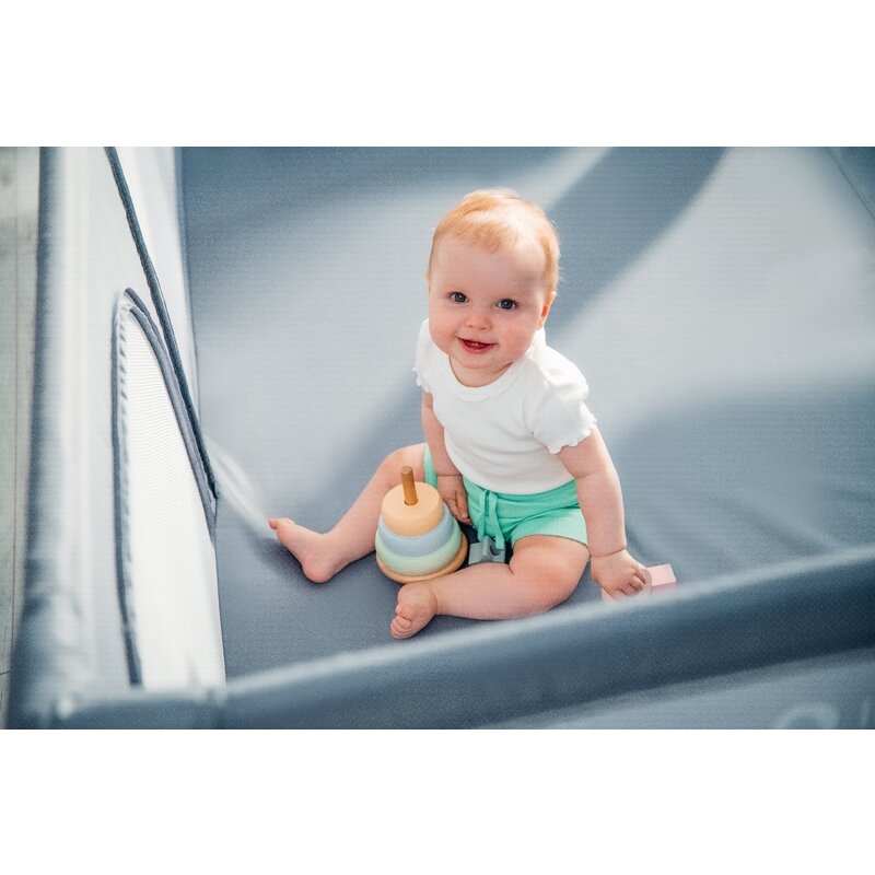Tarc de joaca copii, Lionelo, Willow XL,180 x 200 cm, Pliere compacta, Include geanta de transport, Din plasa, Cu doua intrari laterale si fermoar, Cu ventuze pentru stabilitate, Conform cu EN 12227:2010, Gri Tarc de joaca copii, Lionelo, Willow XL,180 x 200 cm, Pliere compacta, Include geanta de transport, Din plasa, Cu doua intrari laterale si fermoar, Cu ventuze pentru stabilitate, Conform cu EN 12227:2010, Gri