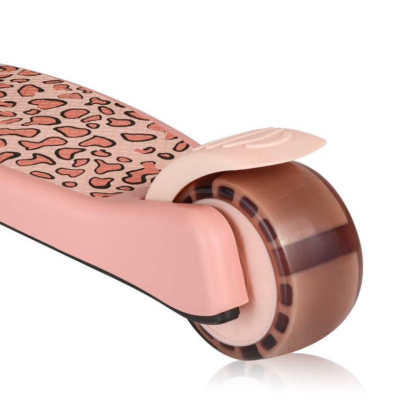 Trotineta, Lionelo, Franky, Multifunctionala, Pliabila, Pana la 50 kg, Bicicleta cu 3 roti si trotineta de echilibru, Ghidon reglabil, Sezut detasabil, Roti cu LED, Conform cu EN71, EN62115, 12 luni+, Roz Trotineta, Lionelo, Franky, Multifunctionala, Pliabila, Pana la 50 kg, Bicicleta cu 3 roti si trotineta de echilibru, Ghidon reglabil, Sezut detasabil, Roti cu LED, Conform cu EN71, EN62115, 12 luni+, Roz