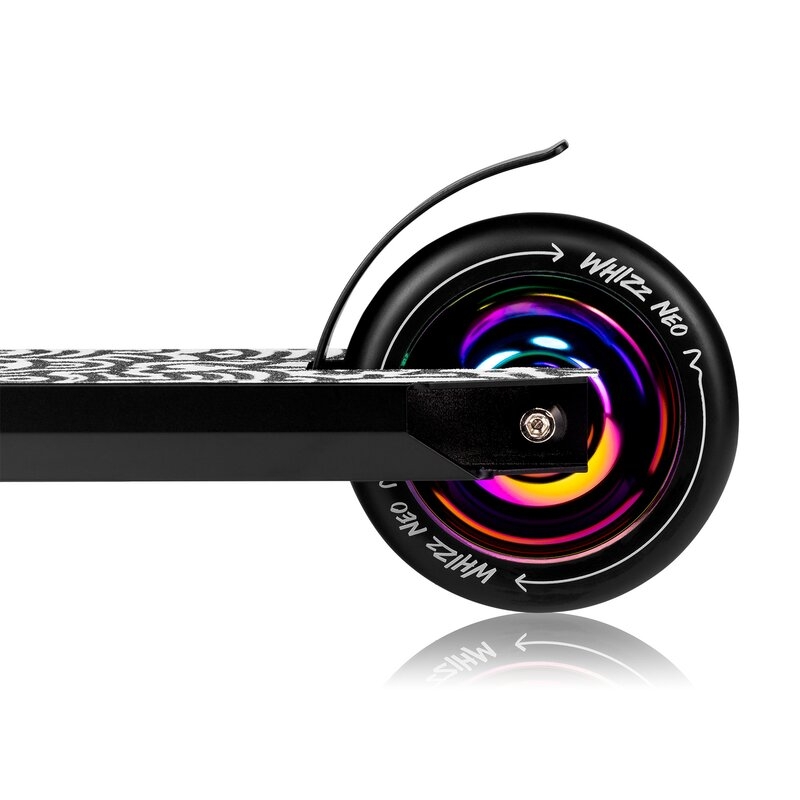 Trotineta, Lionelo, Whizz, Pentru Acrobatii, Rulmenti ABEC-9, Sistemul de compresie IHC 9, 20 - 100 kg, Conform cu standardul european de securitate EN14619, Multicolor Trotineta, Lionelo, Whizz, Pentru Acrobatii, Rulmenti ABEC-9, Sistemul de compresie IHC 9, 20 - 100 kg, Conform cu standardul european de securitate EN14619, Multicolor