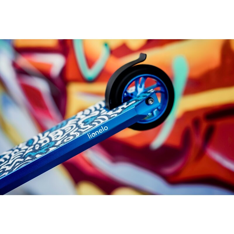Trotineta, Lionelo, Whizz, Pentru Acrobatii, Rulmenti ABEC-9, Sistemul de compresie IHC 9, 20 - 100 kg, Conform cu standardul european de securitate EN14619, Multicolor Trotineta, Lionelo, Whizz, Pentru Acrobatii, Rulmenti ABEC-9, Sistemul de compresie IHC 9, 20 - 100 kg, Conform cu standardul european de securitate EN14619, Multicolor