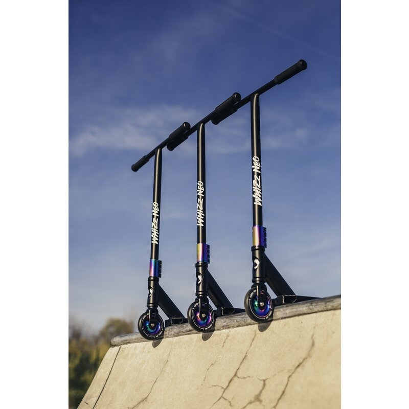 Trotineta, Lionelo, Whizz, Pentru Acrobatii, Rulmenti ABEC-9, Sistemul de compresie IHC 9, 20 - 100 kg, Conform cu standardul european de securitate EN14619, Multicolor Trotineta, Lionelo, Whizz, Pentru Acrobatii, Rulmenti ABEC-9, Sistemul de compresie IHC 9, 20 - 100 kg, Conform cu standardul european de securitate EN14619, Multicolor