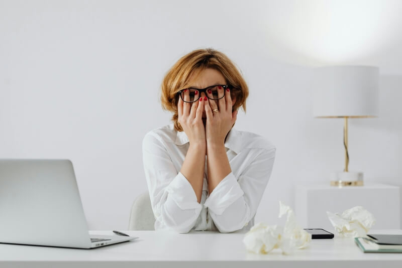 Sindromul Burnout (epuizarea profesionala): cauze, simptome si tratament